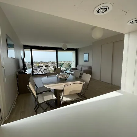 Apartament Renove Avec Tennis Prive, Parking Et Vue - Fr-1-361-162 Jullouville-les-Pins