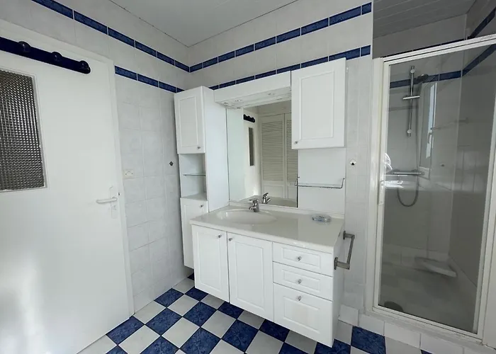 Lejlighed Renove Avec Tennis Prive, Parking Et Vue - Fr-1-361-162 Jullouville-les-Pins