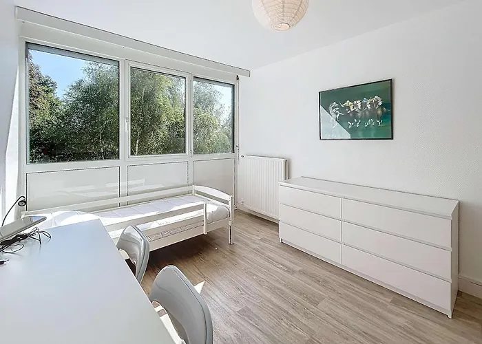 Renove Avec Tennis Prive, Parking Et Vue - Fr-1-361-162 Jullouville-les-Pins